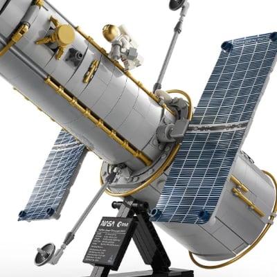 LEGO Icons Hubble Space Telescope (11382)